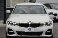 BMW 3シリーズ 320d Xdrive Mｽﾎﾟｰﾂ ｲﾉﾍﾞｰｼｮﾝP ﾃﾞﾋﾞｭｰP ｺﾝﾌｫｰﾄP 4WD ﾋｰﾀｰ黒革  BMWﾚｰｻﾞｰﾗｲﾄ HUD ｼﾞｪｽﾁｬｰC ﾊﾝｽﾞｵﾌ 追従ACC ｽﾃｱﾘﾝｸﾞｻﾎﾟｰﾄ ｱｯﾌﾟﾙｶｰﾌﾟﾚｲ ﾀｯﾁ画面HDDﾅﾋﾞBMWﾗｲﾌﾞｺｯｸﾋﾟｯﾄﾞ電動ﾄﾗﾝｸ Hi-fiｽﾋﾟｰｶｰ 2年保証