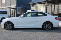 BMW 2シリーズ M235i ｸｰﾍﾟ直6ﾀｰﾎﾞ326馬力 ｱﾀﾞﾌﾟﾃｨﾌﾞMｻｽ 専用ﾌﾞﾚｰｷ Bｶﾒﾗ&ﾘｱ障害物ｿﾅｰ 衝突軽減ﾌﾞﾚｰｷ 車線逸脱警告 歩行者警告 ﾌﾞﾚｰｷ付ｸﾙｺﾝ HDDﾅﾋﾞBluetooth接続 ｽﾏｰﾄｷｰ 18AW ﾊﾟﾄﾞﾙｼﾌﾄ ﾌﾞﾗｯｸｸﾞﾘﾙ 2年保証