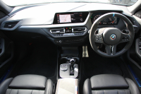 BMW 2シリーズ M235i Xdrive ｸﾞﾗﾝｸｰﾍﾟﾃﾞﾋﾞｭｰP 306馬力 4WD ﾋｰﾀｰ黒革 Mｽﾎﾟｰﾂｼｰﾄ Mｼｰﾄﾍﾞﾙﾄ ｱﾀﾞﾌﾟﾃｨﾌﾞｻｽ 追従ACC 3Ddesignﾌﾛﾝﾄｽﾎﾟｲﾗｰ MPerformance18AW&ｽﾃｱﾘﾝｸﾞｱｯﾌﾟﾙｶｰﾌﾟﾚｲ LEDﾍｯﾄﾞﾗｲﾄ ｵｰﾄﾊｲﾋﾞｰﾑ 2年保証