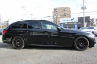 BMW 5シリーズ 523i ﾂｰﾘﾝｸﾞﾌﾞﾗｯｸｱｳﾄ 特別仕様車 HUD ﾊｰﾏﾝｶｰﾄﾞﾝ 追従ACC ｽﾃｱﾘﾝｸﾞｻﾎﾟｰﾄ LEDﾍｯﾄﾞﾗｲﾄ ｵｰﾄﾊｲﾋﾞｰﾑ ﾀｯﾁ画面HDDﾅﾋﾞTV 360度ﾊﾟﾉﾗﾏｶﾒﾗ Pｱｼｽﾄﾌﾟﾗｽ 電動ﾄﾗﾝｸ ﾌﾞﾗｯｸ19AW 液晶ﾒｰﾀｰ ｽﾏｰﾄｷｰ 2年保証