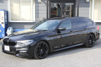 BMW 5シリーズ 523i ﾂｰﾘﾝｸﾞﾌﾞﾗｯｸｱｳﾄ 特別仕様車 HUD ﾊｰﾏﾝｶｰﾄﾞﾝ 追従ACC ｽﾃｱﾘﾝｸﾞｻﾎﾟｰﾄ LEDﾍｯﾄﾞﾗｲﾄ ｵｰﾄﾊｲﾋﾞｰﾑ ﾀｯﾁ画面HDDﾅﾋﾞTV 360度ﾊﾟﾉﾗﾏｶﾒﾗ Pｱｼｽﾄﾌﾟﾗｽ 電動ﾄﾗﾝｸ ﾌﾞﾗｯｸ19AW 液晶ﾒｰﾀｰ ｽﾏｰﾄｷｰ 2年保証