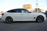 BMW 3シリーズ 320i ｸﾞﾗﾝﾂｰﾘｽﾓ Mｽﾎﾟｰﾂ 後期 新ｴﾝｼﾞﾝ LEDﾍｯﾄﾞﾗｲﾄ&ﾃｰﾙ 追従ACC ﾚｰﾝﾁｪﾝｼﾞ警告 衝突軽減ﾌﾞﾚｰｷ 車線逸脱警告 歩行者警告 iﾄﾞﾗｲﾌﾞHDDﾅﾋﾞ電動ﾄﾗﾝｸ ｽﾏｰﾄｷｰ 専用ｴｱﾛ 19AW ﾊﾟﾄﾞﾙｼﾌﾄ 2年保証