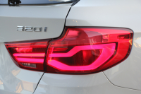 BMW 3シリーズ 320i ｸﾞﾗﾝﾂｰﾘｽﾓ Mｽﾎﾟｰﾂ 後期 新ｴﾝｼﾞﾝ LEDﾍｯﾄﾞﾗｲﾄ&ﾃｰﾙ 追従ACC ﾚｰﾝﾁｪﾝｼﾞ警告 衝突軽減ﾌﾞﾚｰｷ 車線逸脱警告 歩行者警告 iﾄﾞﾗｲﾌﾞHDDﾅﾋﾞ電動ﾄﾗﾝｸ ｽﾏｰﾄｷｰ 専用ｴｱﾛ 19AW ﾊﾟﾄﾞﾙｼﾌﾄ 2年保証