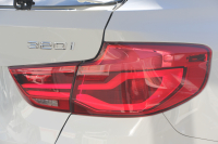 BMW 3シリーズ 320i ｸﾞﾗﾝﾂｰﾘｽﾓ Mｽﾎﾟｰﾂ 後期 新ｴﾝｼﾞﾝ LEDﾍｯﾄﾞﾗｲﾄ&ﾃｰﾙ 追従ACC ﾚｰﾝﾁｪﾝｼﾞ警告 衝突軽減ﾌﾞﾚｰｷ 車線逸脱警告 歩行者警告 iﾄﾞﾗｲﾌﾞHDDﾅﾋﾞ電動ﾄﾗﾝｸ ｽﾏｰﾄｷｰ 専用ｴｱﾛ 19AW ﾊﾟﾄﾞﾙｼﾌﾄ 2年保証