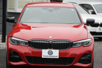 BMW 3シリーズ 320d Xdrive Mｽﾎﾟｰﾂ ｴﾃﾞｨｼｮﾝｻﾝﾗｲｽﾞ50台限定車 ﾋｰﾀｰ黒革 ﾚｰｻﾞｰﾗｲﾄ ｱﾀﾞﾌﾟﾃｨﾌﾞMｻｽ 専用19AW Mﾘｱｽﾎﾟｲﾗｰ Mｼｰﾄﾍﾞﾙﾄ 追従ACC ｽﾃｱﾘﾝｸﾞｻﾎﾟｰﾄ BMWﾗｲﾌﾞｺｯｸﾋﾟｯﾄﾞｱｯﾌﾟﾙｶｰﾌﾟﾚｲ ﾜｲﾔﾚｽ充電 2年保証