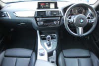 BMW 2シリーズ M240i ｸｰﾍﾟ後期 ﾋｰﾀｰ黒革 追従ACC B58新ｴﾝｼﾞﾝ 直6ﾀｰﾎﾞ340馬力 LEDﾍｯﾄﾞﾗｲﾄ LEDﾃｰﾙ ｱﾀﾞﾌﾟﾃｨﾌﾞMｻｽ 専用ﾌﾞﾚｰｷ ｼﾞｪｯﾄﾌﾞﾗｯｸ18AW ﾀｯﾁ画面HDDﾅﾋﾞPｱｼｽﾄ ﾊﾟﾄﾞﾙｼﾌﾄ 8速AT 衝突軽減ﾌﾞﾚｰｷ 2年保証