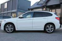 BMW X1 Xdrive18d Mｽﾎﾟｰﾂ ﾊｲﾗｲﾝ ｺﾝﾌｫｰﾄP 4WD 中期 変更後ﾀｯﾁﾊﾟﾈﾙ対応HDDﾅﾋﾞ新ﾃﾞｻﾞｲﾝﾒｰﾀｰ ﾋｰﾀｰ黒革 電動ｼｰﾄ&ﾒﾓﾘｰ 追従ACC HUD ﾌﾙｾｸﾞTV Pｱｼｽﾄ Bｶﾒﾗ 電動ﾄﾗﾝｸ 衝突軽減ﾌﾞﾚｰｷ 車線逸脱警告 歩行者警告 LEDﾍｯﾄﾞﾗｲﾄ 2年保証