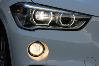 BMW X1 Xdrive18d Mｽﾎﾟｰﾂ ﾊｲﾗｲﾝ ｺﾝﾌｫｰﾄP 4WD 中期 変更後ﾀｯﾁﾊﾟﾈﾙ対応HDDﾅﾋﾞ新ﾃﾞｻﾞｲﾝﾒｰﾀｰ ﾋｰﾀｰ黒革 電動ｼｰﾄ&ﾒﾓﾘｰ 追従ACC HUD ﾌﾙｾｸﾞTV Pｱｼｽﾄ Bｶﾒﾗ 電動ﾄﾗﾝｸ 衝突軽減ﾌﾞﾚｰｷ 車線逸脱警告 歩行者警告 LEDﾍｯﾄﾞﾗｲﾄ 2年保証