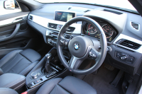 BMW X1 Xdrive18d Mｽﾎﾟｰﾂ ﾊｲﾗｲﾝ ｺﾝﾌｫｰﾄP 4WD 中期 変更後ﾀｯﾁﾊﾟﾈﾙ対応HDDﾅﾋﾞ新ﾃﾞｻﾞｲﾝﾒｰﾀｰ ﾋｰﾀｰ黒革 電動ｼｰﾄ&ﾒﾓﾘｰ 追従ACC HUD Pｱｼｽﾄ Bｶﾒﾗ 電動ﾄﾗﾝｸ 衝突軽減ﾌﾞﾚｰｷ 車線逸脱警告 歩行者警告 LEDﾍｯﾄﾞﾗｲﾄ 2年保証