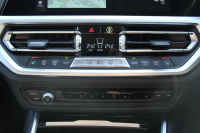 BMW 3シリーズ 320i ﾋﾟｭｱｴﾚｶﾞﾝｽ 首都圏100台限定車 ｳﾞｧｰﾈｽｶﾓｶﾚｻﾞｰ ｼｰﾄﾋｰﾀｰ ﾗﾝﾊﾞｰｻﾎﾟｰﾄ ﾌﾟﾗｽP ｺﾝﾌｫｰﾄP ｽﾃｱﾘﾝｸﾞｻﾎﾟｰﾄ 追従ACC BMWﾗｲﾌﾞｺｯｸﾋﾟｯﾄﾀｯﾁﾊﾟﾈﾙ対応HDDﾅﾋﾞ360度ｶﾒﾗ ﾜｲﾔﾚｽ充電 LEDﾍｯﾄﾞﾗｲﾄ ｵｰﾄﾊｲﾋﾞｰﾑ 電動ﾄﾗﾝｸ 2年保証