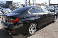 BMW 3シリーズ 320i ﾋﾟｭｱｴﾚｶﾞﾝｽ 首都圏100台限定車 ｳﾞｧｰﾈｽｶﾓｶﾚｻﾞｰ ｼｰﾄﾋｰﾀｰ ﾗﾝﾊﾞｰｻﾎﾟｰﾄ ﾌﾟﾗｽP ｺﾝﾌｫｰﾄP ｽﾃｱﾘﾝｸﾞｻﾎﾟｰﾄ 追従ACC BMWﾗｲﾌﾞｺｯｸﾋﾟｯﾄﾀｯﾁﾊﾟﾈﾙ対応HDDﾅﾋﾞ360度ｶﾒﾗ ﾜｲﾔﾚｽ充電 LEDﾍｯﾄﾞﾗｲﾄ ｵｰﾄﾊｲﾋﾞｰﾑ 電動ﾄﾗﾝｸ 2年保証