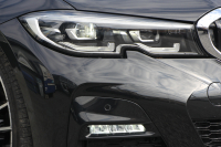 BMW 3シリーズ 320i Mｽﾎﾟｰﾂ ﾃﾞﾋﾞｭｰP ｺﾝﾌｫｰﾄP ﾋｰﾀｰ黒革 ﾌﾞﾙｰｽﾃｯﾁ  HUD 19AW 追従ACC ｽﾃｱﾘﾝｸﾞｻﾎﾟｰﾄ LEDﾍｯﾄﾞﾗｲﾄ ｵｰﾄﾊｲﾋﾞｰﾑ 電動ﾄﾗﾝｸ ｱｯﾌﾟﾙｶｰﾌﾟﾚｲ ﾀｯﾁ画面HDDﾅﾋﾞﾜｲﾔﾚｽ充電 Hi-fiｽﾋﾟｰｶｰ Pｱｼｽﾄ 専用ｴｱﾛ 2年保証