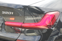 BMW 3シリーズ 320i Mｽﾎﾟｰﾂ ﾃﾞﾋﾞｭｰP ｺﾝﾌｫｰﾄP ﾋｰﾀｰ黒革 ﾌﾞﾙｰｽﾃｯﾁ  HUD 19AW 追従ACC ｽﾃｱﾘﾝｸﾞｻﾎﾟｰﾄ LEDﾍｯﾄﾞﾗｲﾄ ｵｰﾄﾊｲﾋﾞｰﾑ 電動ﾄﾗﾝｸ ｱｯﾌﾟﾙｶｰﾌﾟﾚｲ ﾀｯﾁ画面HDDﾅﾋﾞﾜｲﾔﾚｽ充電 Hi-fiｽﾋﾟｰｶｰ Pｱｼｽﾄ 専用ｴｱﾛ 2年保証