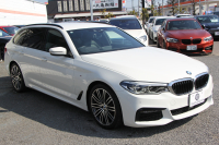 BMW 5シリーズ 523d ﾂｰﾘﾝｸﾞMｽﾎﾟｰﾂ ﾊｲﾗｲﾝ 変更後ﾓﾃﾞﾙ 新液晶ﾒｰﾀｰ 全席ﾋｰﾀｰ黒革 HUD LEDﾍｯﾄﾞﾗｲﾄ 追従ACC ｽﾃｱﾘﾝｸﾞｻﾎﾟｰﾄ ｵｰﾄﾊｲﾋﾞｰﾑ ﾀｯﾁ画面HDDﾅﾋﾞTV 360度ｶﾒﾗ 電動ﾘｱｹﾞｰﾄ 専用ｴｱﾛ 19AW 2年保証