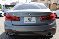 BMW 5シリーズ 523i Mｽﾎﾟｰﾂ ﾊｲﾗｲﾝ ｻﾝﾙｰﾌ 全席ﾋｰﾀｰ黒革 HUD ｼﾞｪｽﾁｬｰｺﾝﾄﾛｰﾙ ﾜｲﾔﾚｽ充電 M550用20AW 追従ACC ｽﾃｱﾘﾝｸﾞｻﾎﾟｰﾄ ﾀｯﾁ画面HDDﾅﾋﾞTV LEDﾍｯﾄﾞﾗｲﾄ ｵｰﾄﾊｲﾋﾞｰﾑ 360度ｶﾒﾗ 電動ﾄﾗﾝｸ 専用ｴｱﾛ ﾊﾟﾄﾞﾙｼﾌﾄ 2年保証
