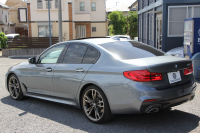 BMW 5シリーズ 523i Mｽﾎﾟｰﾂ ﾊｲﾗｲﾝ ｻﾝﾙｰﾌ 全席ﾋｰﾀｰ黒革 HUD ｼﾞｪｽﾁｬｰｺﾝﾄﾛｰﾙ ﾜｲﾔﾚｽ充電 M550用20AW 追従ACC ｽﾃｱﾘﾝｸﾞｻﾎﾟｰﾄ ﾀｯﾁ画面HDDﾅﾋﾞTV LEDﾍｯﾄﾞﾗｲﾄ ｵｰﾄﾊｲﾋﾞｰﾑ 360度ｶﾒﾗ 電動ﾄﾗﾝｸ 専用ｴｱﾛ ﾊﾟﾄﾞﾙｼﾌﾄ 2年保証