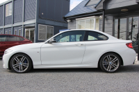 BMW 2シリーズ M240i ｸｰﾍﾟ後期 変更後ﾓﾃﾞﾙ 1ｵｰﾅ 追従ACC B58新ｴﾝｼﾞﾝ 直6ﾀｰﾎﾞ340馬力 LEDﾍｯﾄﾞﾗｲﾄ LEDﾃｰﾙ ｱﾀﾞﾌﾟﾃｨﾌﾞMｻｽ 専用ﾌﾞﾚｰｷ ﾀｯﾁ画面HDDﾅﾋﾞPｱｼｽﾄ ﾊﾟﾄﾞﾙｼﾌﾄ 8速AT 衝突軽減ﾌﾞﾚｰｷ ｼｰﾄﾋｰﾀｰ ｾﾘｳﾑｸﾞﾚｰ18AW&ｸﾞﾘﾙ 2年保証