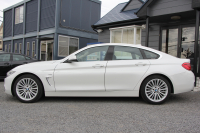 BMW 4シリーズ 420i ｸﾞﾗﾝｸｰﾍﾟﾗｸﾞｼﾞｭｱﾘｰ 後期 真珠色 ﾋｰﾀｰ黒革 液晶ﾒｰﾀｰ LEDﾍｯﾄﾞﾗｲﾄ&ﾃｰﾙ 追従ACC ﾚｰﾝﾁｪﾝｼﾞ警告 ﾌﾙｾｸﾞTV HDDﾅﾋﾞｸﾛｰﾑﾗｲﾝｴｸｽﾃﾘｱ 電動ﾄﾗﾝｸ 衝突軽減ﾌﾞﾚｰｷ 車線逸脱警告 歩行者警告 2年保証