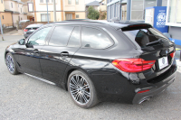 BMW 5シリーズ 530i ﾂｰﾘﾝｸﾞMｽﾎﾟｰﾂ ｾﾚｸﾄP 型式変更後｢ABA-JT20｣ 252馬力 ﾊﾟﾉﾗﾏｻﾝﾙｰﾌ ﾊｰﾏﾝｶｰﾄﾞﾝ 4ｿﾞｰﾝｴｱｺﾝ ｷｬﾝﾍﾞﾗﾍﾞｰｼﾞｭﾚｻﾞｰ 全席ﾋｰﾀｰHUD 追従ACC ｽﾃｱﾘﾝｸﾞｻﾎﾟｰﾄ 変更後全面液晶ﾒｰﾀｰ ﾀｯﾁ画面HDDﾅﾋﾞTV 360度ｶﾒﾗ 2年保証
