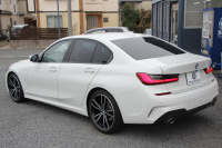 BMW 3シリーズ 320i Mｽﾎﾟｰﾂ ｺﾝﾌｫｰﾄP ｼｰﾄﾋｰﾀｰ ｵﾌﾟｼｮﾝ19AW 追従ACC ｽﾃｱﾘﾝｸﾞｻﾎﾟｰﾄ BMWﾗｲﾌﾞｺｯｸﾋﾟｯﾄﾞLEDﾍｯﾄﾞﾗｲﾄ ｵｰﾄﾊｲﾋﾞｰﾑ ﾜｲﾔﾚｽ充電 ﾊｰﾌﾚｻﾞｰ電動ｼｰﾄ 電動ﾄﾗﾝｸ 3ｿﾞｰﾝｴｱｺﾝ ｱｯﾌﾟﾙｶｰﾌﾟﾚｲ ﾀｯﾁ画面HDDﾅﾋﾞ2年保証