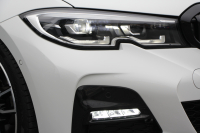 BMW 3シリーズ 320i Mｽﾎﾟｰﾂ ｺﾝﾌｫｰﾄP ｼｰﾄﾋｰﾀｰ ｵﾌﾟｼｮﾝ19AW 追従ACC ｽﾃｱﾘﾝｸﾞｻﾎﾟｰﾄ BMWﾗｲﾌﾞｺｯｸﾋﾟｯﾄﾞLEDﾍｯﾄﾞﾗｲﾄ ｵｰﾄﾊｲﾋﾞｰﾑ ﾜｲﾔﾚｽ充電 ﾊｰﾌﾚｻﾞｰ電動ｼｰﾄ 電動ﾄﾗﾝｸ 3ｿﾞｰﾝｴｱｺﾝ ｱｯﾌﾟﾙｶｰﾌﾟﾚｲ ﾀｯﾁ画面HDDﾅﾋﾞ2年保証