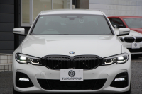 BMW 3シリーズ 320i Mｽﾎﾟｰﾂ ｺﾝﾌｫｰﾄP ｼｰﾄﾋｰﾀｰ ｵﾌﾟｼｮﾝ19AW 追従ACC ｽﾃｱﾘﾝｸﾞｻﾎﾟｰﾄ BMWﾗｲﾌﾞｺｯｸﾋﾟｯﾄﾞLEDﾍｯﾄﾞﾗｲﾄ ｵｰﾄﾊｲﾋﾞｰﾑ ﾜｲﾔﾚｽ充電 ﾊｰﾌﾚｻﾞｰ電動ｼｰﾄ 電動ﾄﾗﾝｸ 3ｿﾞｰﾝｴｱｺﾝ ｱｯﾌﾟﾙｶｰﾌﾟﾚｲ ﾀｯﾁ画面HDDﾅﾋﾞ2年保証