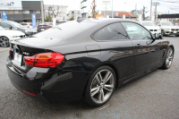 BMW 4シリーズ 420i ｸｰﾍﾟMｽﾎﾟｰﾂ 追従ACC 衝突軽減ﾌﾞﾚｰｷ 車線逸脱警告 歩行者警告 ｵﾌﾟｼｮﾝ19AW 専用ｴｱﾛ ﾌﾞﾗｯｸｷﾄﾞﾆｰｸﾞﾘﾙ ﾀｯﾁﾊﾟｯﾄﾞ対応HDDﾅﾋﾞｹﾞｰｼｮﾝBluetooth接続 ｽﾏｰﾄｷｰ ﾊﾟﾄﾞﾙｼﾌﾄ ﾐﾗｰETC2.0 直噴ﾀｰﾎﾞ8速AT 2年保証