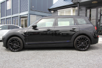 MINI(ミニ) ミニ MINI ｸｰﾊﾟｰD ｸﾗﾌﾞﾏﾝ ﾌﾞﾙｰﾉｰﾄﾄｰｷｮｰｴﾃﾞｨｼｮﾝ 限定車 1ｵｰﾅ ﾋｰﾀｰ付ﾚｻﾞﾚｯﾄｼｰﾄ/ｶｰﾎﾞﾝﾌﾞﾗｯｸ 追従ACC 衝突軽減ﾌﾞﾚｰｷ ﾃﾞｨｰｾﾞﾙ燃費22㎞/L 純正ﾅﾋﾞBｶﾒﾗ Bluetooth接続 LEDﾍｯﾄﾞﾗｲﾄ&ﾌｫｸﾞｽﾏｰﾄｷｰ 2年保証