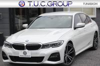 BMW 3シリーズ 320d Xdrive Mｽﾎﾟｰﾂ ﾃﾞﾋﾞｭｰP ｺﾝﾌｫｰﾄP 4WD 真珠色 1ｵｰﾅ ﾋｰﾀｰ黒革 専用ﾌﾞﾙｰｽﾃｯﾁ 19AW LEDﾍｯﾄﾞﾗｲﾄ 追従ACC ｽﾃｱﾘﾝｸﾞｻﾎﾟｰﾄ ｱｯﾌﾟﾙｶｰﾌﾟﾚｲ ﾀｯﾁ画面HDDﾅﾋﾞBMWﾗｲﾌﾞｺｯｸﾋﾟｯﾄﾞ電動ﾄﾗﾝｸ Hi-fiｽﾋﾟｰｶｰ ｱﾝﾋﾞｴﾝﾝﾄﾗｲﾄ 2年保証
