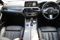 BMW 5シリーズ 530i Mｽﾎﾟｰﾂ 1ｵｰﾅ 高出力 252馬力 ｻﾝﾙｰﾌ 全席ﾋｰﾀｰ黒革 M550i用20ｲﾝﾁAW Mｽﾎﾟｰﾂﾌﾞﾚｰｷ 追従ACC ｽﾃｱﾘﾝｸﾞｻﾎﾟｰﾄ 液晶ﾒｰﾀｰ ﾀｯﾁ画面HDDﾅﾋﾞTV 360度ｶﾒﾗ LEDﾍｯﾄﾞﾗｲﾄ ｵｰﾄﾊｲﾋﾞｰﾑ 電動ﾄﾗﾝｸ 専用ｴｱﾛ 2年保証