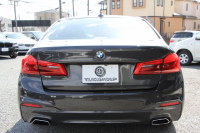 BMW 5シリーズ 530i Mｽﾎﾟｰﾂ ｺﾝﾌｫｰﾄP ｲﾉﾍﾞｰｼｮﾝP 252馬力 ﾏｯｻｰｼﾞﾍﾞﾝﾁﾚｰｼｮﾝ 全席ﾋｰﾀｰ黒革 ｺﾝﾌｫｰﾄｼｰﾄ ﾃﾞｨｽﾌﾟﾚｲｷｰ ﾘﾓｰﾄP ｼﾞｪｽﾁｬｰC HUD 追従ACC 液晶ﾒｰﾀｰ ﾀｯﾁ画面HDDﾅﾋﾞTV 360度ｶﾒﾗ 電動ﾄﾗﾝｸ LEDﾍｯﾄﾞﾗｲﾄ ｵｰﾄﾊｲﾋﾞｰﾑ 2年保証