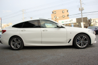 BMW 6シリーズ 630i ｸﾞﾗﾝﾂｰﾘｽﾓ Mｽﾎﾟｰﾂ ｾﾚｸﾄP  ﾊﾟﾉﾗﾏｻﾝﾙｰﾌ 全席ﾋｰﾀｰ黒革 ﾘｱｼｰﾄ電動可倒調整 Harman/Kardon 追従ACC HUD LEDﾍｯﾄﾞﾗｲﾄ 4ｿﾞｰﾝAC 360度ｶﾒﾗ ﾀｯﾁ画面HDDﾅﾋﾞｼﾞｪｽﾁｬｰC ﾜｲﾔﾚｽ充電 ﾌﾙｾｸﾞTV LCW  ｲﾝﾃﾘｾｰﾌ 2年保証