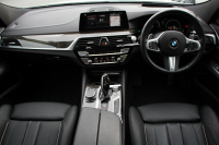 BMW 6シリーズ 630i ｸﾞﾗﾝﾂｰﾘｽﾓ Mｽﾎﾟｰﾂ ｾﾚｸﾄP  ﾊﾟﾉﾗﾏｻﾝﾙｰﾌ 全席ﾋｰﾀｰ黒革 ﾘｱｼｰﾄ電動可倒調整 Harman/Kardon 追従ACC HUD LEDﾍｯﾄﾞﾗｲﾄ 4ｿﾞｰﾝAC 360度ｶﾒﾗ ﾀｯﾁ画面HDDﾅﾋﾞｼﾞｪｽﾁｬｰC ﾜｲﾔﾚｽ充電 ﾌﾙｾｸﾞTV LCW  ｲﾝﾃﾘｾｰﾌ 2年保証