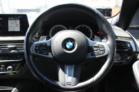 BMW 5シリーズ 530i ﾂｰﾘﾝｸﾞMｽﾎﾟｰﾂ 252馬力 ﾊﾟﾉﾗﾏｻﾝﾙｰﾌ ﾊｰﾏﾝｶｰﾄﾞﾝ 4ｿﾞｰﾝｴｱｺﾝ 全席ﾋｰﾀｰ黒革 HUD 追従ACC ｽﾃｱﾘﾝｸﾞｻﾎﾟｰﾄ 液晶ﾒｰﾀｰ ﾀｯﾁ画面HDDﾅﾋﾞTV 360度ｶﾒﾗ LEDﾍｯﾄﾞﾗｲﾄ ｵｰﾄﾊｲﾋﾞｰﾑ Mspﾌﾞﾚｰｷ 電動Rｹﾞｰﾄ 2年保証