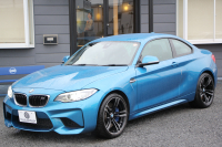BMW Mシリーズ M2ｸｰﾍﾟMDCT 370馬力 直6ﾀｰﾎﾞ7速DCT ﾋｰﾀｰ黒革 HDDﾅﾋﾞBｶﾒﾗ 専用19AW 専用ﾌﾞﾚｰｷ 衝突軽減ﾌﾞﾚｰｷ 車線逸脱警告 歩行者警告 ﾌﾞﾚｰｷ付ｸﾙｺﾝ ｽﾏｰﾄｷｰ ｶｰﾎﾞﾝｲﾝﾃﾘｱﾄﾘﾑ ﾊﾟﾄﾞﾙｼﾌﾄ 2年保証