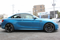 BMW Mシリーズ M2ｸｰﾍﾟMDCT 370馬力 直6ﾀｰﾎﾞ7速DCT ﾋｰﾀｰ黒革 HDDﾅﾋﾞBｶﾒﾗ 専用19AW 専用ﾌﾞﾚｰｷ 衝突軽減ﾌﾞﾚｰｷ 車線逸脱警告 歩行者警告 ﾌﾞﾚｰｷ付ｸﾙｺﾝ ｽﾏｰﾄｷｰ ｶｰﾎﾞﾝｲﾝﾃﾘｱﾄﾘﾑ ﾊﾟﾄﾞﾙｼﾌﾄ 2年保証