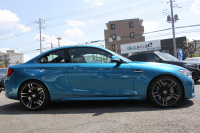BMW Mシリーズ M2ｸｰﾍﾟMDCT 370馬力 直6ﾀｰﾎﾞ7速DCT ﾋｰﾀｰ黒革 HDDﾅﾋﾞBｶﾒﾗ 専用19AW 専用ﾌﾞﾚｰｷ 衝突軽減ﾌﾞﾚｰｷ 車線逸脱警告 歩行者警告 ﾌﾞﾚｰｷ付ｸﾙｺﾝ ｽﾏｰﾄｷｰ ｶｰﾎﾞﾝｲﾝﾃﾘｱﾄﾘﾑ ﾊﾟﾄﾞﾙｼﾌﾄ 2年保証