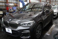 BMW X3 Xdrive20d Mｽﾎﾟｰﾂ ﾊｲﾗｲﾝ 1ｵｰﾅ ｺﾆｬｯｸﾚｻﾞｰ 全席ｼｰﾄﾋｰﾀｰ ｵﾌﾟｼｮﾝ20AW HUD ｼﾞｪｽﾁｬｰC LEDﾍｯﾄﾞﾗｲﾄ ｵｰﾄﾊｲﾋﾞｰﾑ ﾀｯﾁﾊﾟﾈﾙ対応HDDﾅﾋﾞTV ﾜｲﾔﾚｽ充電 液晶ﾒｰﾀｰ 360度ｶﾒﾗ ｽﾃｱﾘﾝｸﾞｻﾎﾟｰﾄ 追従ACC 衝突軽減ﾌﾞﾚｰｷ 電動ﾄﾗﾝｸ 2年保証