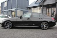 BMW 3シリーズ 330i Mｽﾎﾟｰﾂ ｲﾉﾍﾞｰｼｮﾝP ﾌｧｽﾄﾄﾗｯｸP ｺﾝﾌｫｰﾄP ﾚｰｻﾞｰﾗｲﾄ HUD ｼﾞｪｽﾁｬｰC ｱﾀﾞﾌﾟﾃｨﾌﾞMｻｽ Mspﾌﾞﾚｰｷ Mspﾃﾞﾌ 19AW Pｱｼｽﾄﾌﾟﾗｽ 360度ｶﾒﾗ 追従ACC ﾊﾝｽﾞｵﾌ HDDﾅﾋﾞ ﾌﾙｾｸﾞTV ｼｰﾄﾋｰﾀｰ 電動ﾄﾗﾝｸ  2年保証