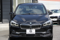 BMW 2シリーズ 218d ｸﾞﾗﾝﾂｱﾗｰ ﾗｸﾞｼﾞｭｱﾘｰ 後期 ﾌｪｲｽﾘﾌﾄ後 3列7人乗 ADｱｸﾃｨﾌﾞｾｰﾌﾃｨ&ｺﾝﾌｫｰﾄP 追従ACC HUD ﾋｰﾀｰ黒革 電動ﾄﾗﾝｸ LEDﾍｯﾄﾞﾗｲﾄ ﾀｯﾁ画面HDDﾅﾋﾞﾊﾟｰｷﾝｸﾞｱｼｽﾄ 衝突軽減ﾌﾞﾚｰｷ 車線逸脱警告 歩行者警告 2年保証