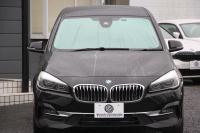 BMW 2シリーズ 218d ｸﾞﾗﾝﾂｱﾗｰ ﾗｸﾞｼﾞｭｱﾘｰ 後期 ﾌｪｲｽﾘﾌﾄ後 3列7人乗 ADｱｸﾃｨﾌﾞｾｰﾌﾃｨ&ｺﾝﾌｫｰﾄP 追従ACC HUD ﾋｰﾀｰ黒革 電動ﾄﾗﾝｸ LEDﾍｯﾄﾞﾗｲﾄ ﾀｯﾁ画面HDDﾅﾋﾞﾊﾟｰｷﾝｸﾞｱｼｽﾄ 衝突軽減ﾌﾞﾚｰｷ 車線逸脱警告 歩行者警告 2年保証