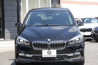 BMW 2シリーズ 218d ｸﾞﾗﾝﾂｱﾗｰ ﾗｸﾞｼﾞｭｱﾘｰ 後期 ﾌｪｲｽﾘﾌﾄ後 3列7人乗 ADｱｸﾃｨﾌﾞｾｰﾌﾃｨ&ｺﾝﾌｫｰﾄP 追従ACC HUD ﾋｰﾀｰ黒革 電動ﾄﾗﾝｸ LEDﾍｯﾄﾞﾗｲﾄ ﾀｯﾁ画面HDDﾅﾋﾞﾊﾟｰｷﾝｸﾞｱｼｽﾄ 衝突軽減ﾌﾞﾚｰｷ 車線逸脱警告 歩行者警告 2年保証