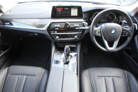 BMW 5シリーズ 523d ﾂｰﾘﾝｸﾞﾗｸﾞｼﾞｭｱﾘｰ 全席ﾋｰﾀｰ黒革 HUD 追従ACC ｽﾃｱﾘﾝｸﾞｻﾎﾟｰﾄ 液晶ﾒｰﾀｰ ﾀｯﾁ画面HDDﾅﾋﾞTV Pｱｼｽﾄﾌﾟﾗｽ 360度ｶﾒﾗ LEDﾍｯﾄﾞﾗｲﾄ ｵｰﾄﾊｲﾋﾞｰﾑ PDC緊急ﾌﾞﾚｰｷ 電動ﾄﾗﾝｸ ｱﾝﾋﾞｴﾝﾄﾗｲﾄ 2年保証