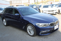 BMW 5シリーズ 523d ﾂｰﾘﾝｸﾞﾗｸﾞｼﾞｭｱﾘｰ 全席ﾋｰﾀｰ黒革 HUD 追従ACC ｽﾃｱﾘﾝｸﾞｻﾎﾟｰﾄ 液晶ﾒｰﾀｰ ﾀｯﾁ画面HDDﾅﾋﾞTV Pｱｼｽﾄﾌﾟﾗｽ 360度ｶﾒﾗ LEDﾍｯﾄﾞﾗｲﾄ ｵｰﾄﾊｲﾋﾞｰﾑ PDC緊急ﾌﾞﾚｰｷ 電動ﾄﾗﾝｸ ｱﾝﾋﾞｴﾝﾄﾗｲﾄ 2年保証