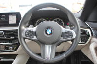 BMW 5シリーズ 523d Mｽﾎﾟｰﾂ ﾊｲﾗｲﾝ ｶﾀﾛｸﾞ燃費21.5Km/L 全席ﾋｰﾀｰ付ｱｲﾎﾞﾘｰﾚｻﾞｰ HUD LEDﾍｯﾄﾞﾗｲﾄ ｵｰﾄﾊｲﾋﾞｰﾑ 追従ACC 液晶ﾒｰﾀｰ ﾀｯﾁ画面HDDﾅﾋﾞTV 360度ｶﾒﾗ 電動ﾄﾗﾝｸ 19AW 専用ｴｱﾛ 衝突軽減ﾌﾞﾚｰｷ ﾊﾟﾄﾞﾙｼﾌﾄ 2年保証