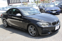 BMW 2シリーズ M240i ｸｰﾍﾟ後期 1ｵｰﾅ ﾌｪｲｽﾘﾌﾄ後 B58新ｴﾝｼﾞﾝ 340馬力 ｼｰﾄﾋｰﾀｰ LEDﾍｯﾄﾞﾗｲﾄ LEDﾃｰﾙ ｱﾀﾞﾌﾟﾃｨﾌﾞMｻｽ ﾀｯﾁ画面HDDﾅﾋﾞPｱｼｽﾄ ﾊﾟﾄﾞﾙｼﾌﾄ 8速AT 18AW ﾌﾞﾚｰｷ付ｸﾙｺﾝ 衝突軽減ﾌﾞﾚｰｷ 車線逸脱警告 歩行者警告 2年保証