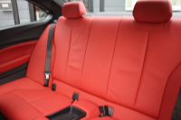 BMW 2シリーズ 220i ｸｰﾍﾟMｽﾎﾟｰﾂ 後期ﾓﾃﾞﾙ ｺｰﾗﾙﾚｯﾄﾞﾚｻﾞｰ ｼｰﾄﾋｰﾀｰ 追従ACC LEDﾍｯﾄﾞﾗｲﾄ&ﾃｰﾙ ｵﾌﾟｼｮﾝ18AW ﾀｯﾁ画面HDDﾅﾋﾞPｱｼｽﾄ ｵｰﾄｴｱｺﾝ 衝突軽減ﾌﾞﾚｰｷ 車線逸脱警告 歩行者警告 専用ｴｱﾛ Bluetooth接続 2年保証