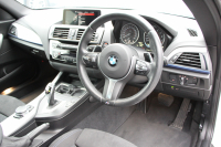 BMW 2シリーズ M235i ｸｰﾍﾟ直6ﾀｰﾎﾞ326馬力 ｱﾀﾞﾌﾟﾃｨﾌﾞMｻｽ 専用ﾌﾞﾚｰｷ Bｶﾒﾗ&ﾘｱ障害物ｿﾅｰ 衝突軽減ﾌﾞﾚｰｷ 車線逸脱警告 歩行者警告 ﾌﾞﾚｰｷ付ｸﾙｺﾝ 左右独立ｵｰﾄｴｱｺﾝ HDDﾅﾋﾞBluetooth接続 18AW ﾊﾟﾄﾞﾙｼﾌﾄ 2年保証