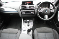 BMW 2シリーズ M235i ｸｰﾍﾟ直6ﾀｰﾎﾞ326馬力 ｱﾀﾞﾌﾟﾃｨﾌﾞMｻｽ 専用ﾌﾞﾚｰｷ Bｶﾒﾗ&ﾘｱ障害物ｿﾅｰ 衝突軽減ﾌﾞﾚｰｷ 車線逸脱警告 歩行者警告 ﾌﾞﾚｰｷ付ｸﾙｺﾝ 左右独立ｵｰﾄｴｱｺﾝ HDDﾅﾋﾞBluetooth接続 18AW ﾊﾟﾄﾞﾙｼﾌﾄ 2年保証