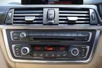 BMW 3シリーズ 320d ﾂｰﾘﾝｸﾞﾗｸﾞｼﾞｭｱﾘｰ 前期最終 真珠色 ﾋｰﾀｰ付ｳﾞｪﾈﾄﾍﾞｰｼﾞｭﾚｻﾞｰ 追従ACC 衝突軽減ﾌﾞﾚｰｷ 車線逸脱警告 歩行者警告 ﾀｯﾁﾊﾟｯﾄﾞ対応iﾄﾞﾗｲﾌﾞHDDﾅﾋﾞBluetooth接続 電動ﾄﾗﾝｸ Bｶﾒﾗ ｽﾏｰﾄｷｰ ﾐﾗｰETC2.0 ｸﾛｰﾑﾗｲﾝ 2年保証